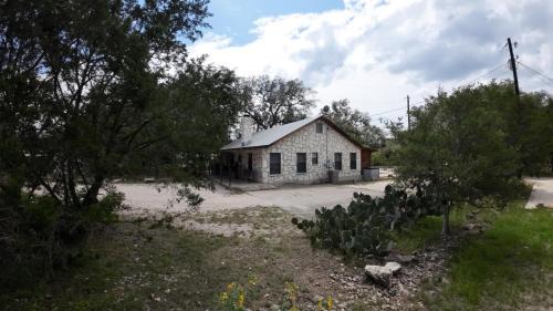 Concan Casa | Laurel Canyon - Frio River Haven