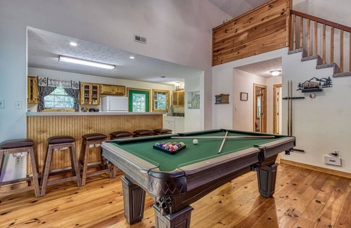 Wears Valley Cabina | Laurel Cottage - WIFI, $1089 FREE tickets each paid day, Dollywood and More