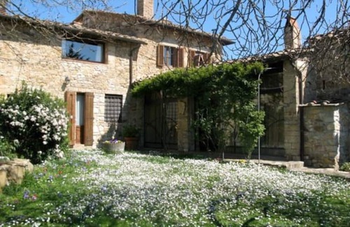 Castellina in Chianti Apartamento | LAURO apartment kitchen, garden