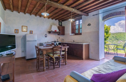 Lucolena Apartamento | Lavanda by Interhome