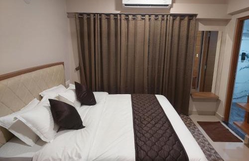Nedumbassery Apartamento | Lavender Airport suits