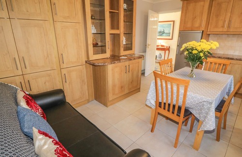 Cametringane Cabaña | LAVENDER COTTAGE, family friendly in Castletownbere, County Cork