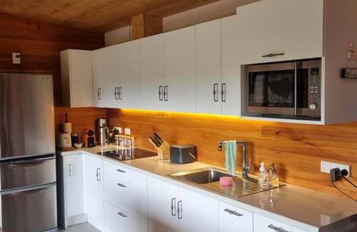 Duvauchelle Cabina | Lavender Cottage at Akaroa Lavender