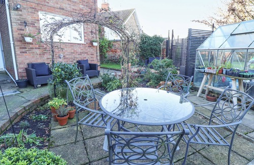 Louth Cabaña | Lavender Cottage