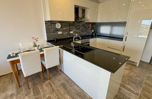 Kadnlar Denizi Mahallesi Apartamento | Lavender D7 Seaview Penthouse – Ideal for Families, Pool & Sunset Balcony