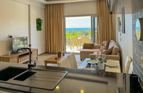 Kadnlar Denizi Mahallesi Apartamento | Lavender D7 Seaview Penthouse – Ideal for Families, Pool & Sunset Balcony