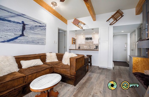 Mount Jackson Condominio | Lavender Lodge (#237) On ski slope | Triple-decker bunk beds!