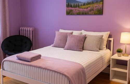 Harlem Apartamento | Lavender style Room