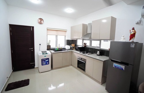 Negombo Villa | Lavender Villa Negombo – Stylish Airport Retreat
