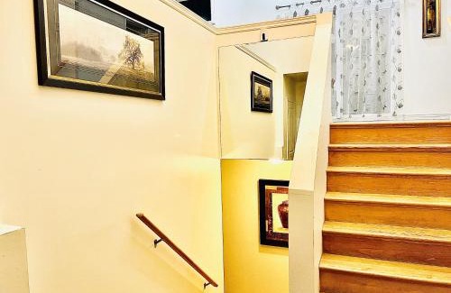 London Casa | LaVida Exclusive Guest House (Rm #3)