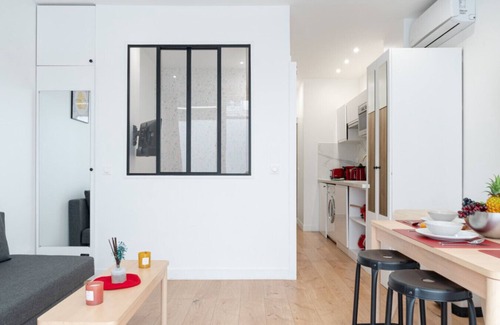 Quartier du Gros-Caillou Apartamento | Lavie Maison: Eiffel A/C & Hot Tub