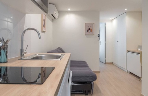 Strasbourg -Saint-Denis Apartamento | Lavie Maison: Parisian Aircon Gem