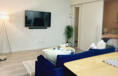 Vernon Apartamento | Lavish 1BR in Heart of Downtown LA