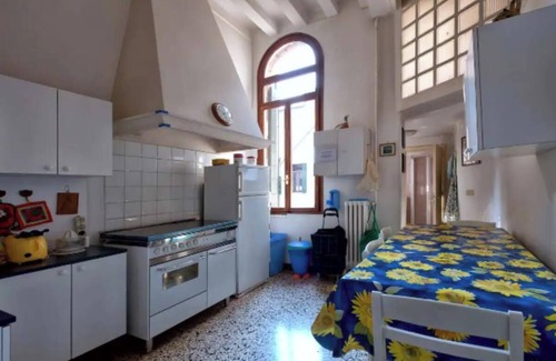 Cannaregio Apartamento | Lavish 270m² Venetian Apartment with Grand Living Room and Historic Elegance