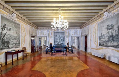 Cannaregio Apartamento | Lavish 270m² Venetian Apartment with Grand Living Room and Historic Elegance
