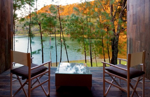 Mascota Chalet De Esquí | Lavish 4 Bedroom Chalet on Private Lake Resort