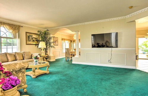 Rhodes Ranch Casa | Lavish Las Vegas House w/ 2-Person Office!