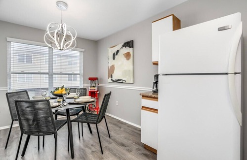 Southfield Condominio | Lavish Nest/KingBed/Min to Ascension Hospital