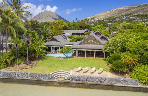 Portlock Casa | Casa frente al mar de 5 hab con hermosas vistas del atardecer, piscina y aire acondicionado. Hale Kai Portlock
