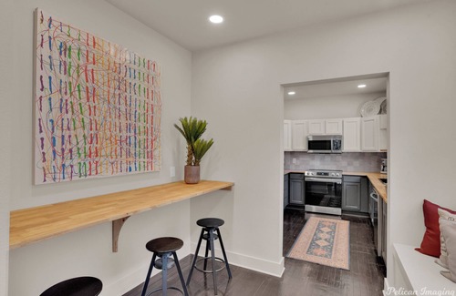 Highland Historic District Casa | Lavish, Stylish, Gorgeous Home