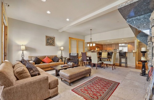 Kirkwood Condominio | Lavishness at Elevation – Timber Ridge 3 Bedroom by RedAwning