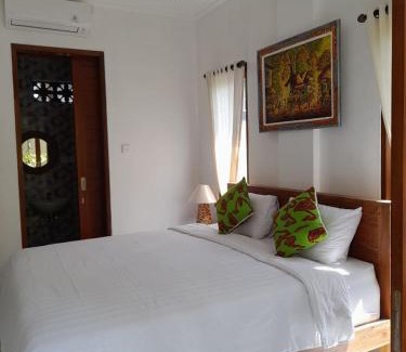 Kedewatan Casa | Lavista Guesthouse