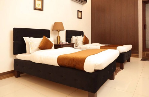 Lahore Hotel | Lawrence View Hotel