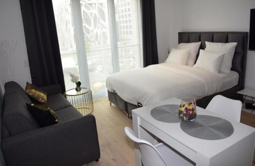 Gasperich Apartamento | LAWSON'S GOLD BELL STUDIO