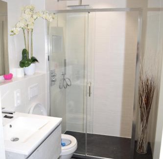 Gasperich Apartamento | LAWSON'S GOLD BELL STUDIO