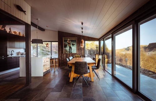 Borgarnes Cabina | Laxfoss - Waterfall Lodge