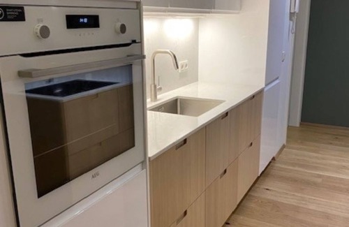 Hliðar Apartamento | Laxi luxury apartments, family friendly, centre of Reykjavik. Private parking..