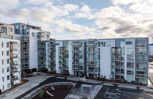 Hliðar Apartamento | Laxi luxury apartments, family friendly, centre of Reykjavik. Private parking..
