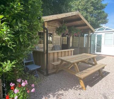Torrington Apartamento | Lazy Acres Annex