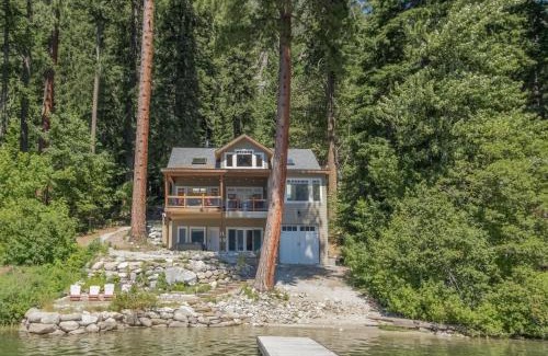 Leavenworth Cabina | Lazy Bear Lodge by NW Comfy Cabins