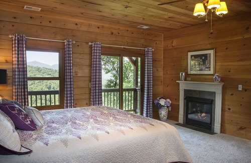 Boone Cama Y Desayuno | Lazy Bear Lodge