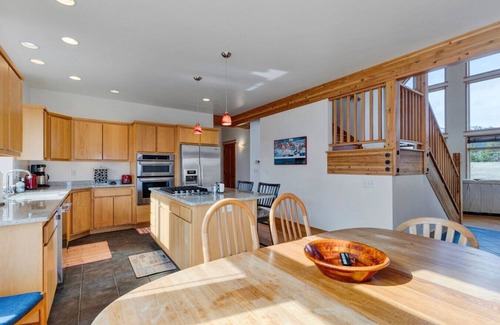 Hamilton Cabina | Lazy Beez Spacious Cabin