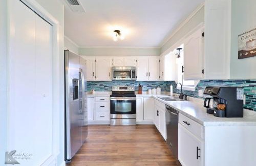 Abilene Casa | Lazy Boho Resort: Roomy Lux. Home w/Private Pool