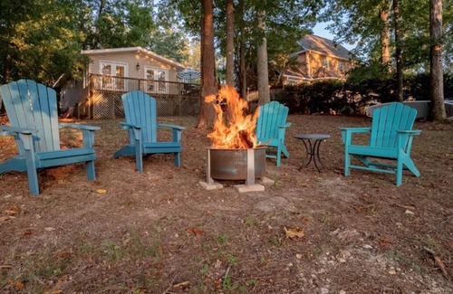 Chapin Cabaña | Lazy Creek Cove Cottage on Lake Murray