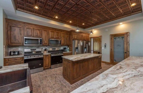 Swanton Casa | Lazy Creek - Deep Creek Lake - Indoor Lazy River - FREE TRAVEL INSURANCE ON WEEK