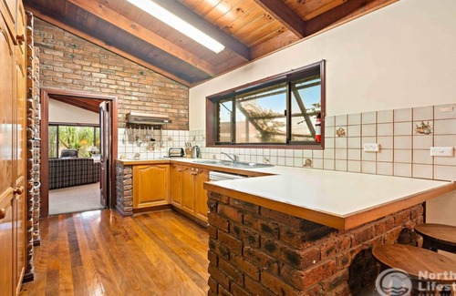 Pottsville Casa | LAZY DAYZ - LOUNGE BY THE POOL