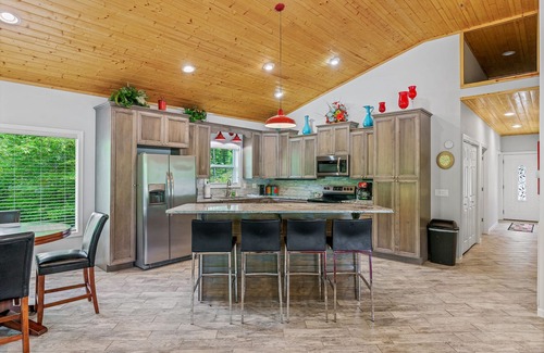 Jasper Casa | Lazy Daze: 3 BR, 2 BA House in Jasper, Sleeps 11
