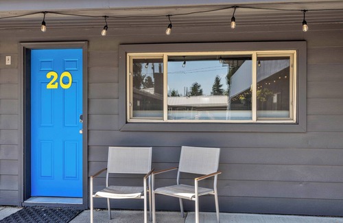 West Yellowstone Hotel | Lazy Duck Inn Room #20 Double Queens