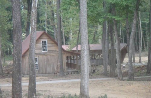 Joppa Casa | Lazy G Cabin #3 Creek Side Cabin
