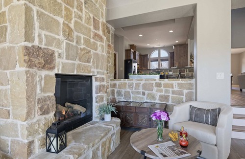 Kingsland Casa | Lazy Getaway on The Cove | Concierge Services