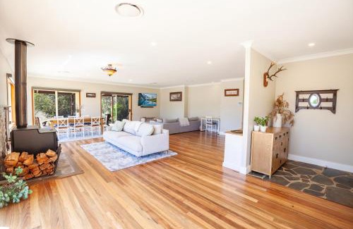 Hill Top Casa | Lazy K - Hideaway