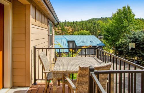 Lakeside Casa | Lazy K on Peaceful Bay - Ranch House