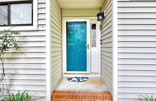 Cary Casa | Lazy Lemon; Walk to Koka Booth; Near Wake Med Cary; Well Appointed; Central
