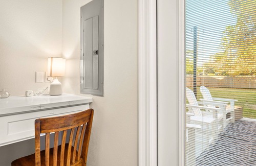 Lake Charles Casa | Lazy Lime Townhome - Near Golf & Casinos - Sleeps 8