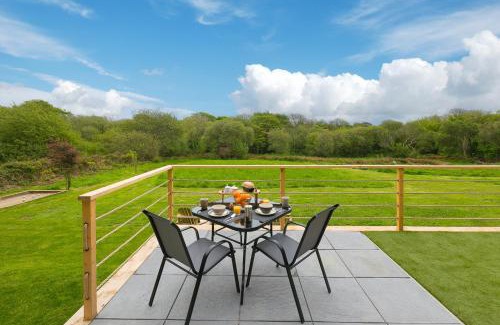 Redruth Casa | Lazy Lodge