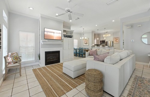 Crystal Shores Casa | A Spacious and Pet-Friendly Crystal Beach Retreat with private pool